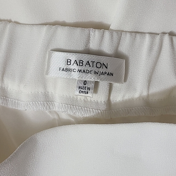 Aritzia Babaton Cohen Cream Pleated High Waisted Shorts Women's Size 0 - Picture 13 of 16